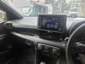 Toyota Yaris X 2023