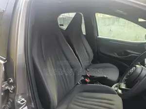 Toyota Yaris X 2023