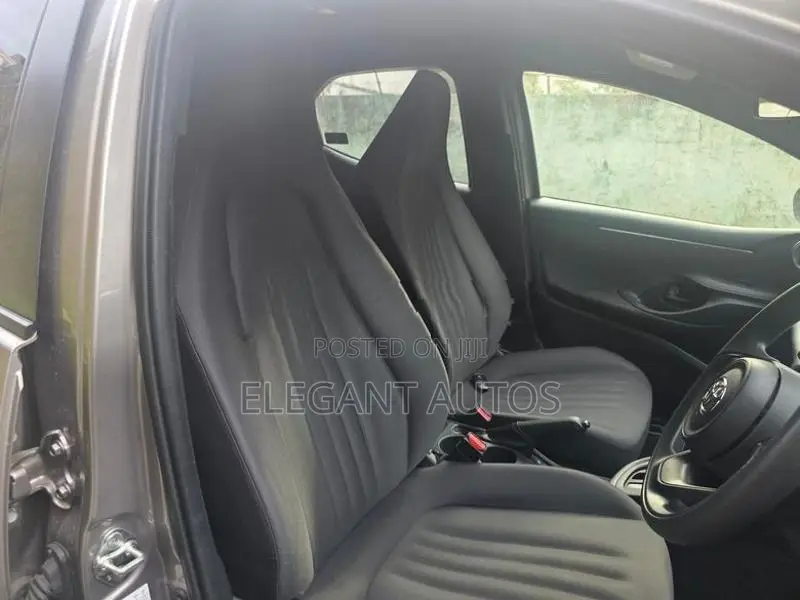 Toyota Yaris X 2023