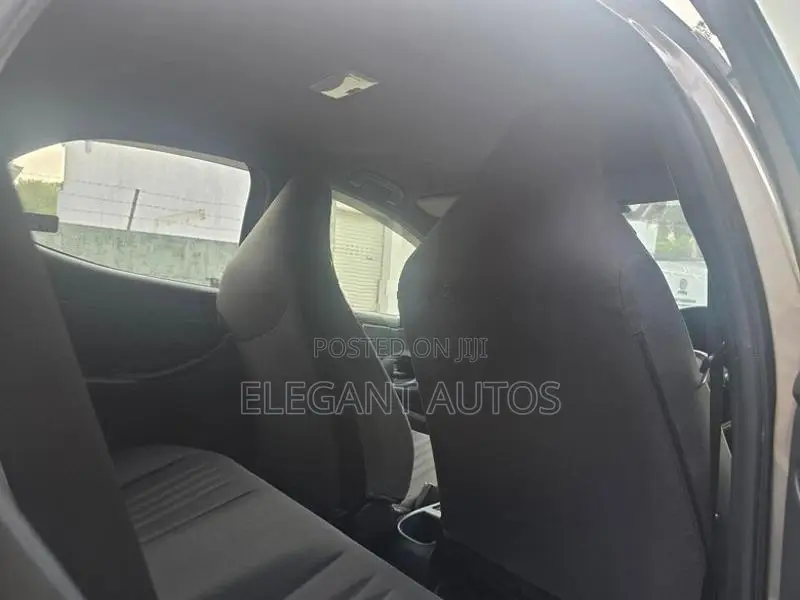 Toyota Yaris X 2023