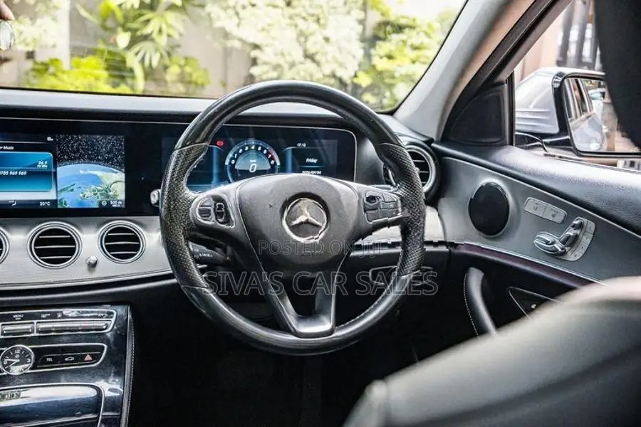 Mercedes Benz E350 E350e Premium Plus 2017
