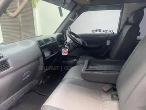 Mazda Bongo 2008