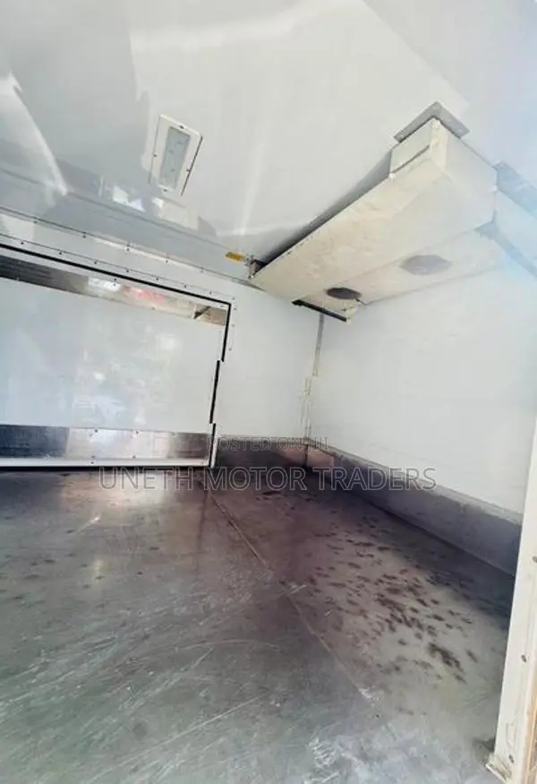 Mitsubishi Fuso Freezer Truck 14.5 2018