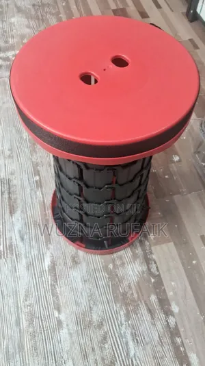 Retractable Folding Stool