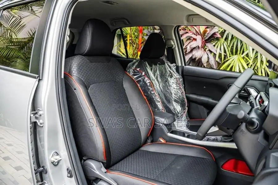 Toyota Raize Z 1.2L Hybrid BSM 2026