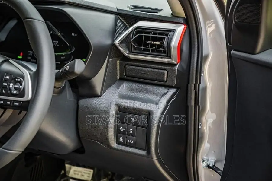 Toyota Raize Z 1.2L Hybrid BSM 2026