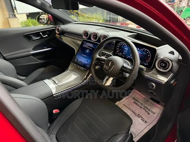 Mercedes Benz C200 AMG Premium Plus 2025