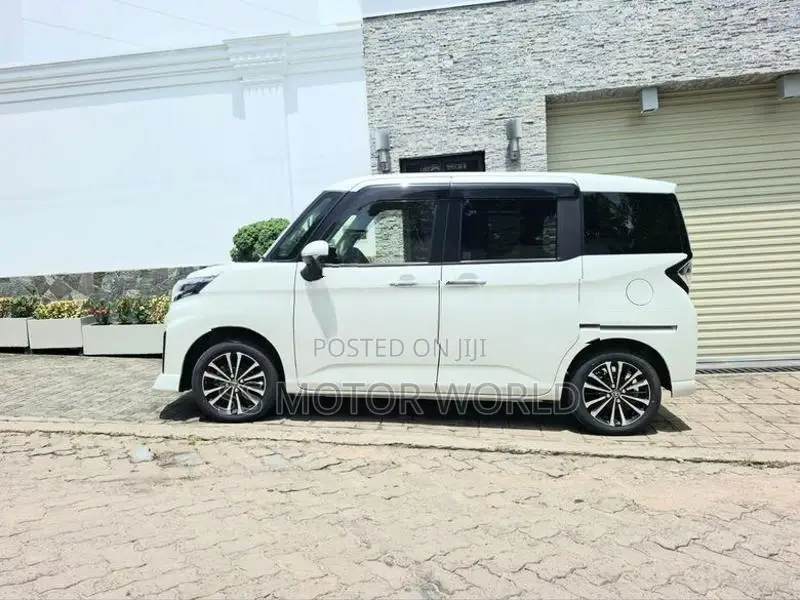 Toyota Roomy Custom Gt Turbo 2025