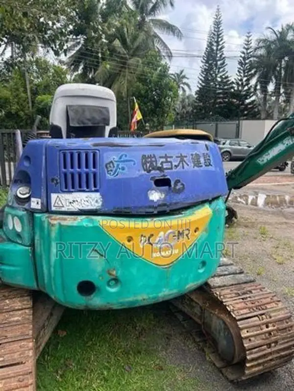 KOMATSU PC 40 MR EXCAVATOR