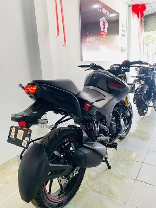 Hero Hunk 160R Brand New 2026