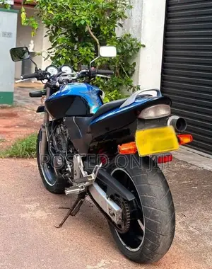Honda Hornet 2020