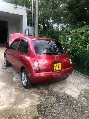 Nissan March 2010