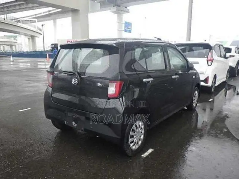 Daihatsu Mira 2024