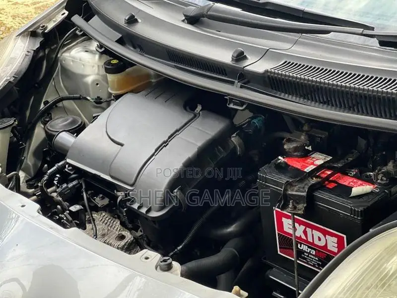 Toyota Vitz 2010