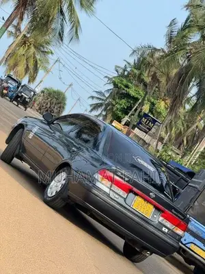Nissan Sunny 2004