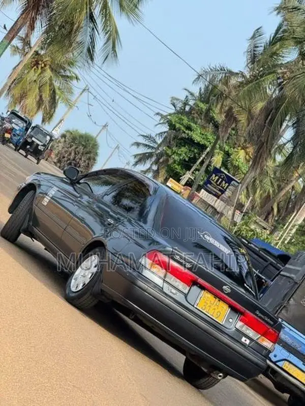 Nissan Sunny 2004