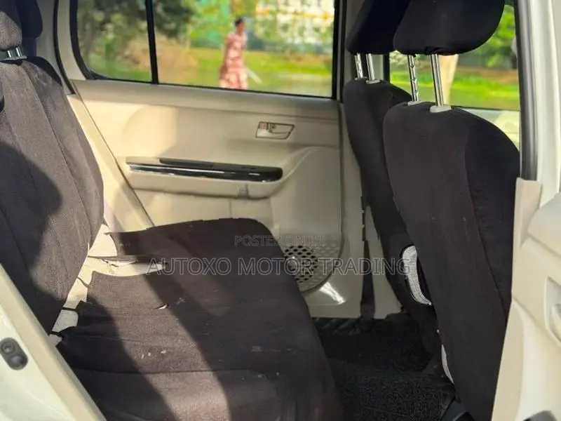 Toyota Passo safety push start 2018