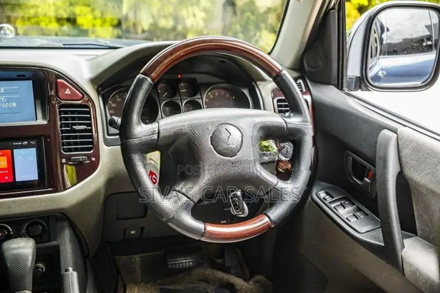 Mitsubishi Montero GDI Exceed 2000