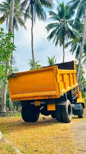 Ashok Leyland Comet Tipper 1613 2011