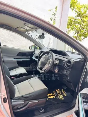 Toyota Aqua S 2014