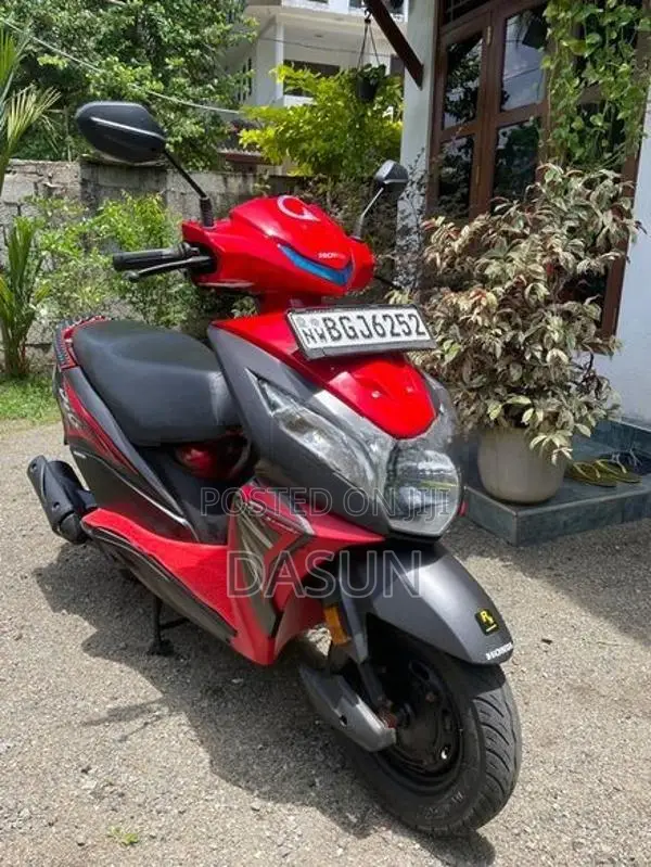 Honda Dio 2018