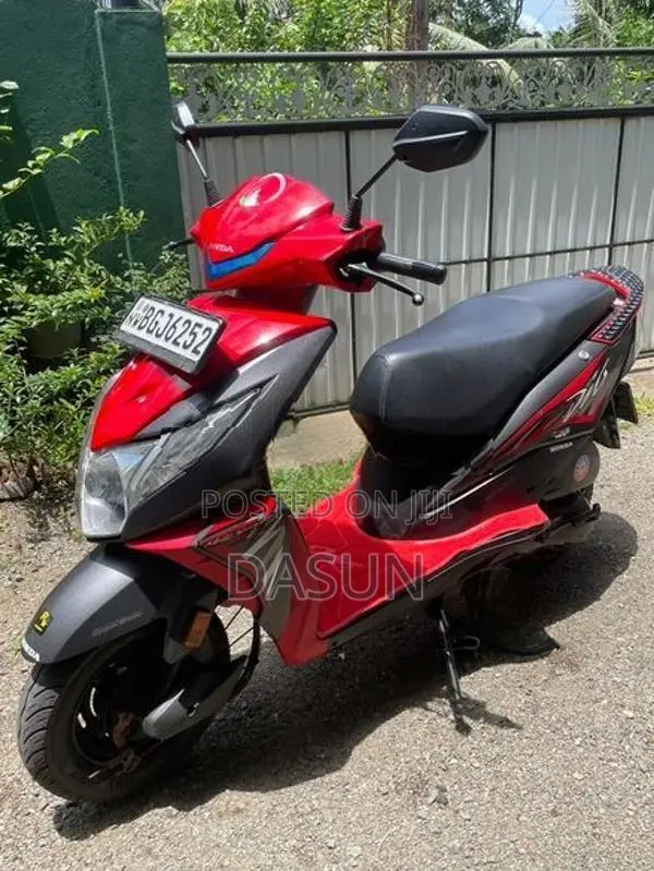 Honda Dio 2018