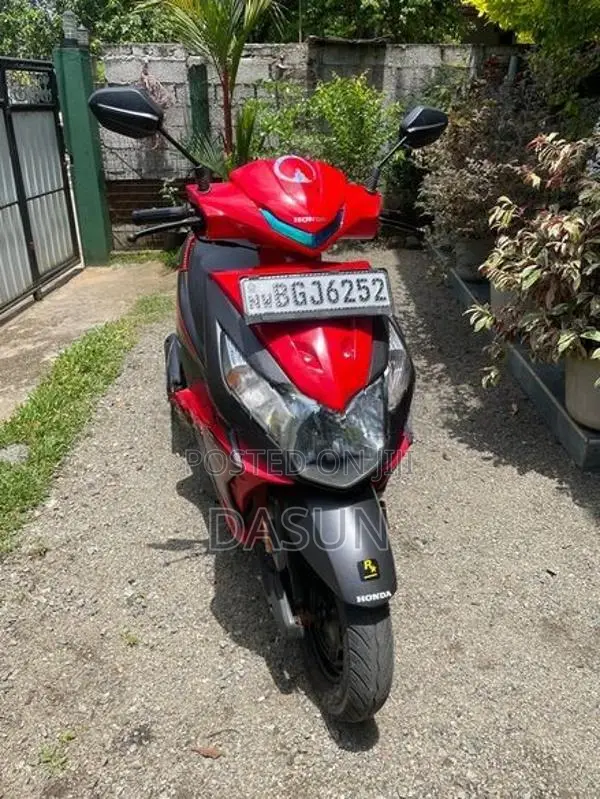 Honda Dio 2018