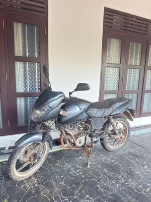 Bajaj Pulsar 150 2004
