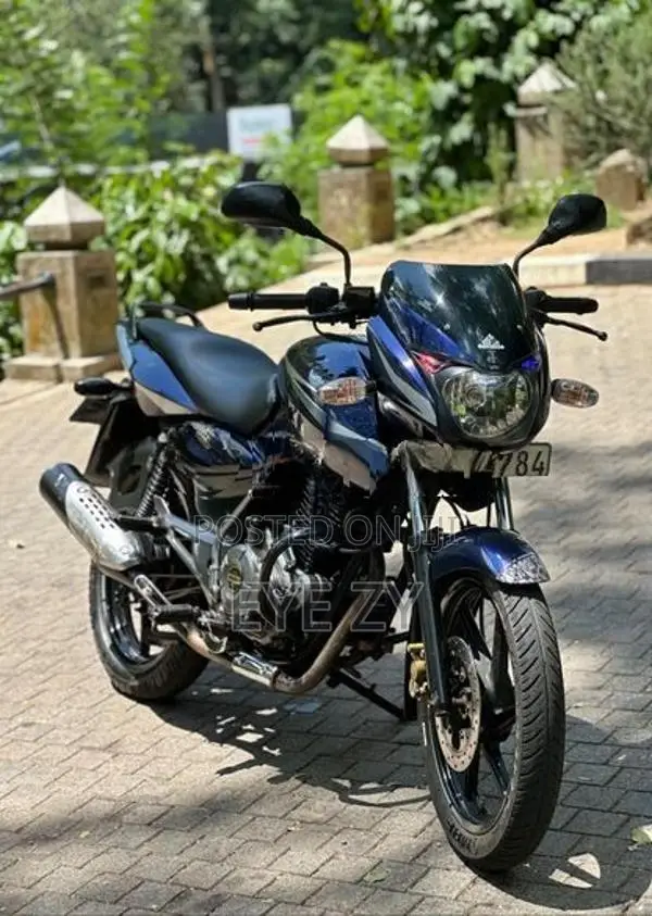 Bajaj Pulsar 150 2017