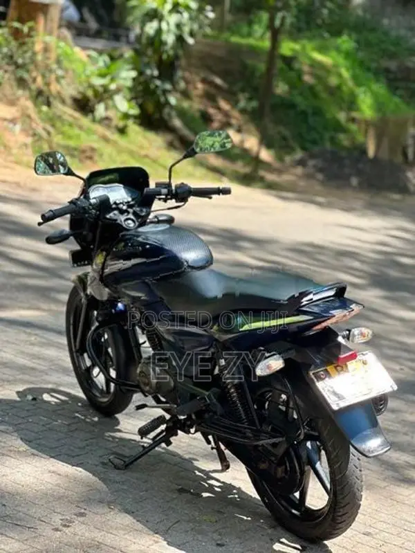 Bajaj Pulsar 150 2017