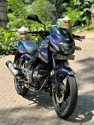 Bajaj Pulsar 150 2017