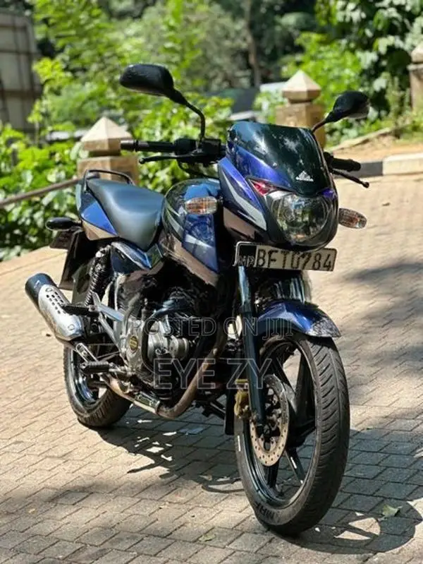 Bajaj Pulsar 150 2017