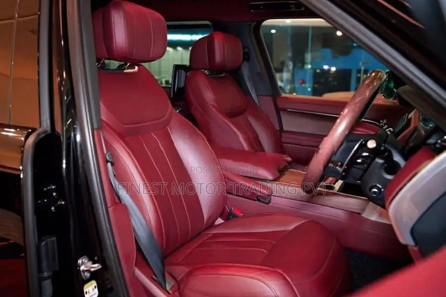 Land Rover Range LWB Registered 2025