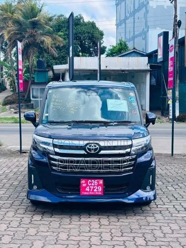 Toyota Roomy Custom G 2024