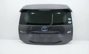 Toyota Aqua Nhp10 Complete Dicky Door