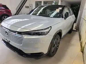Honda Vezel Z PLAY MOON ROOF 2026