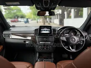 Mercedes Benz GLS350 2016