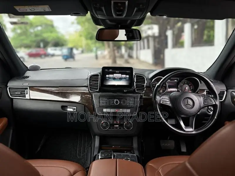 Mercedes Benz GLS350 2016