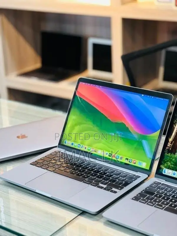 Apple MacBook Air M1 Chip 8GB RAM 256GB SSD