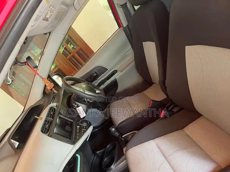 Toyota Aqua S 2015