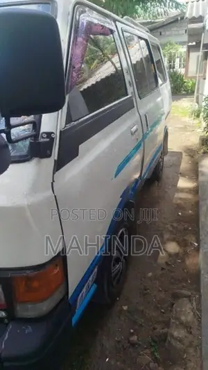 Nissan Vanette 1983