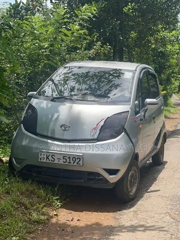 Tata Nano LX 2012
