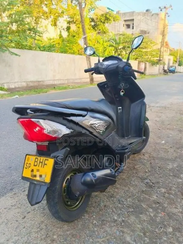 Honda Dio DX Army Green 2019