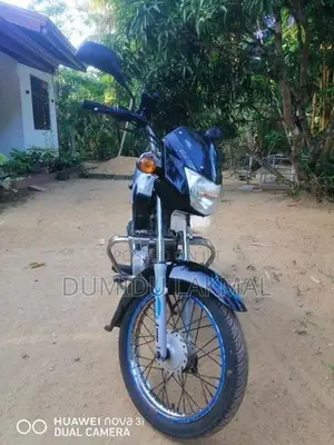 Bajaj CT100 2011
