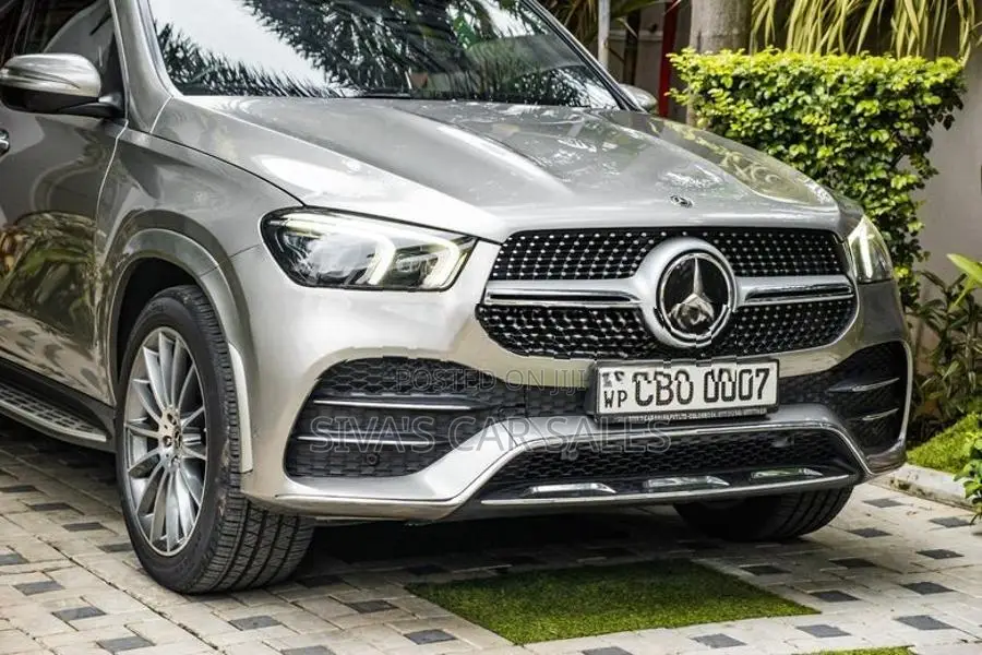 Mercedes Benz GLE 300D AMG Premium Plus 2019
