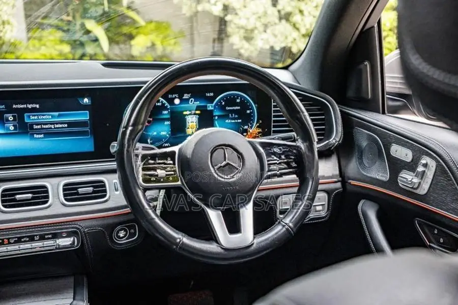 Mercedes Benz GLE 300D AMG Premium Plus 2019