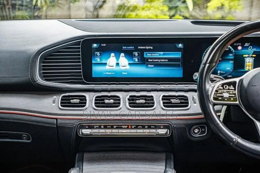 Mercedes Benz GLE 300D AMG Premium Plus 2019