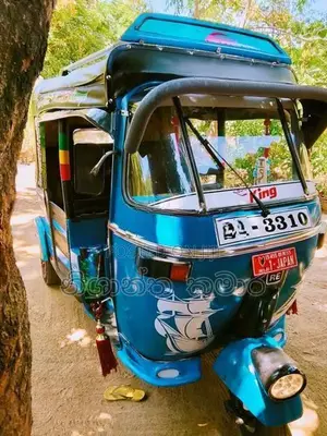 Bajaj RE 2002