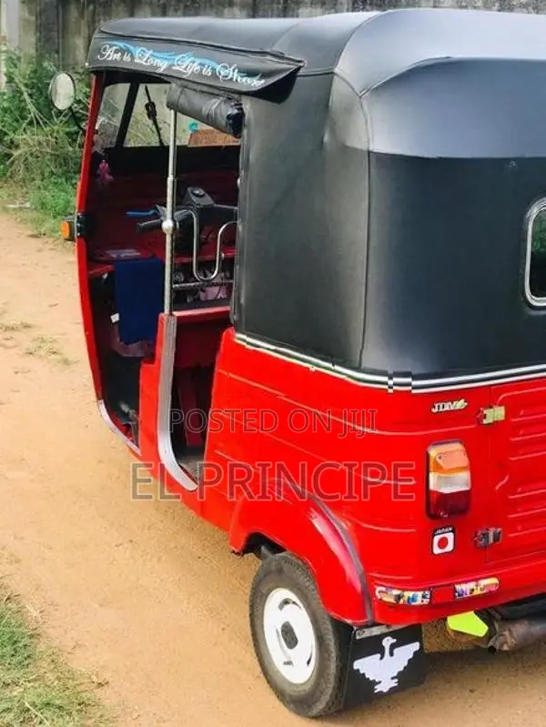 Bajaj RE 2008