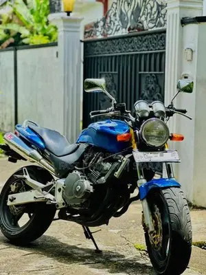 Honda Hornet 2005